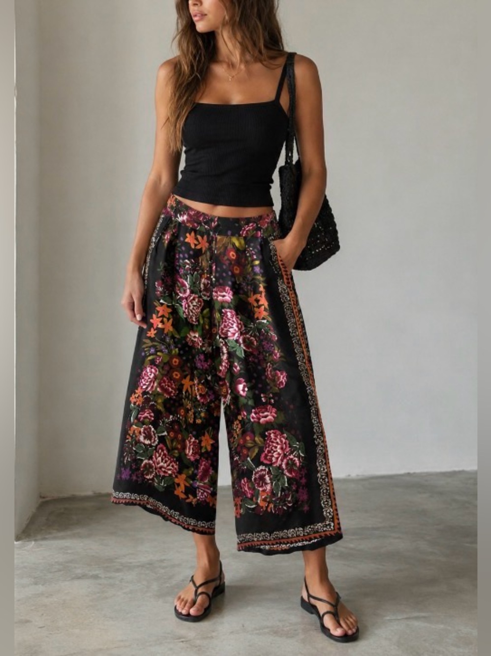 Zara Trafaluc Collection
Culottes Wide Leg Crop Pants
High Waisted Pull On Sz S